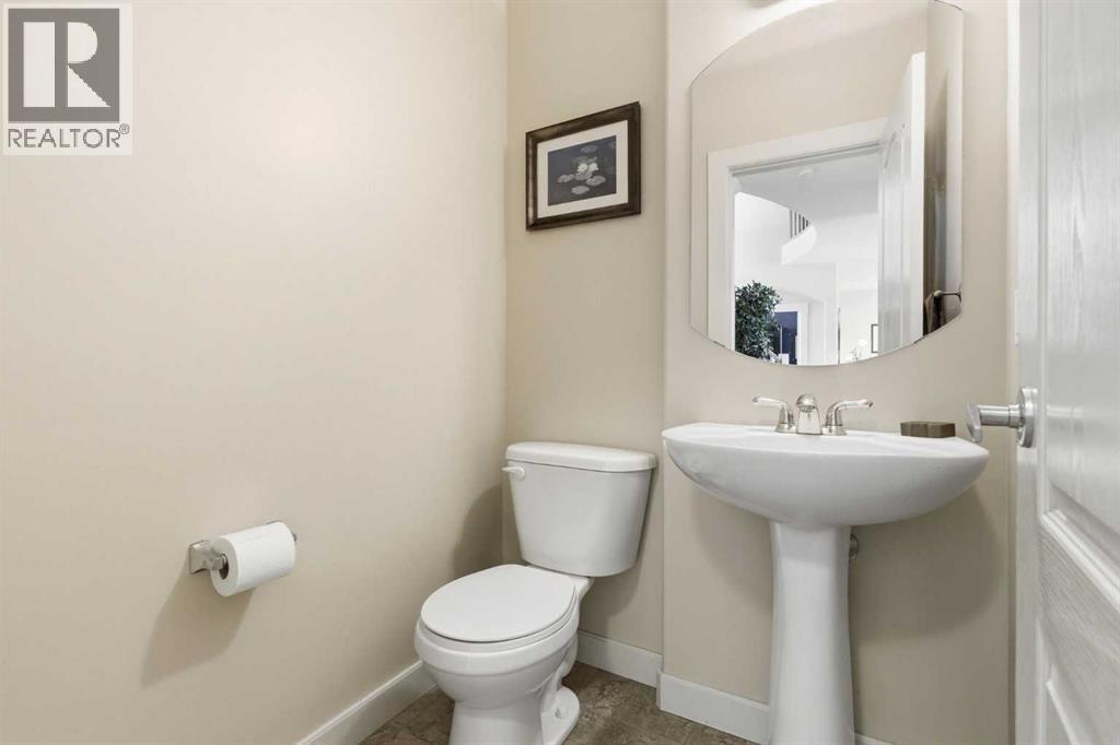 16 Drake Landing Road, Okotoks, Alberta  T1S 2M2 - Photo 19 - A2299793