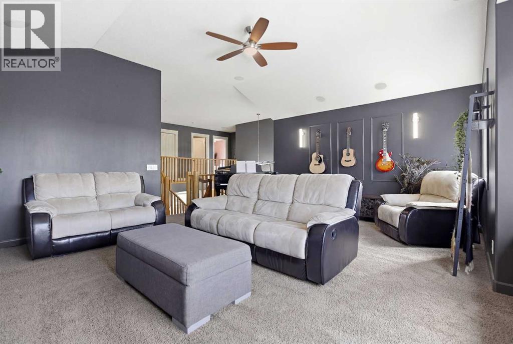 16 Drake Landing Road, Okotoks, Alberta  T1S 2M2 - Photo 25 - A2299793