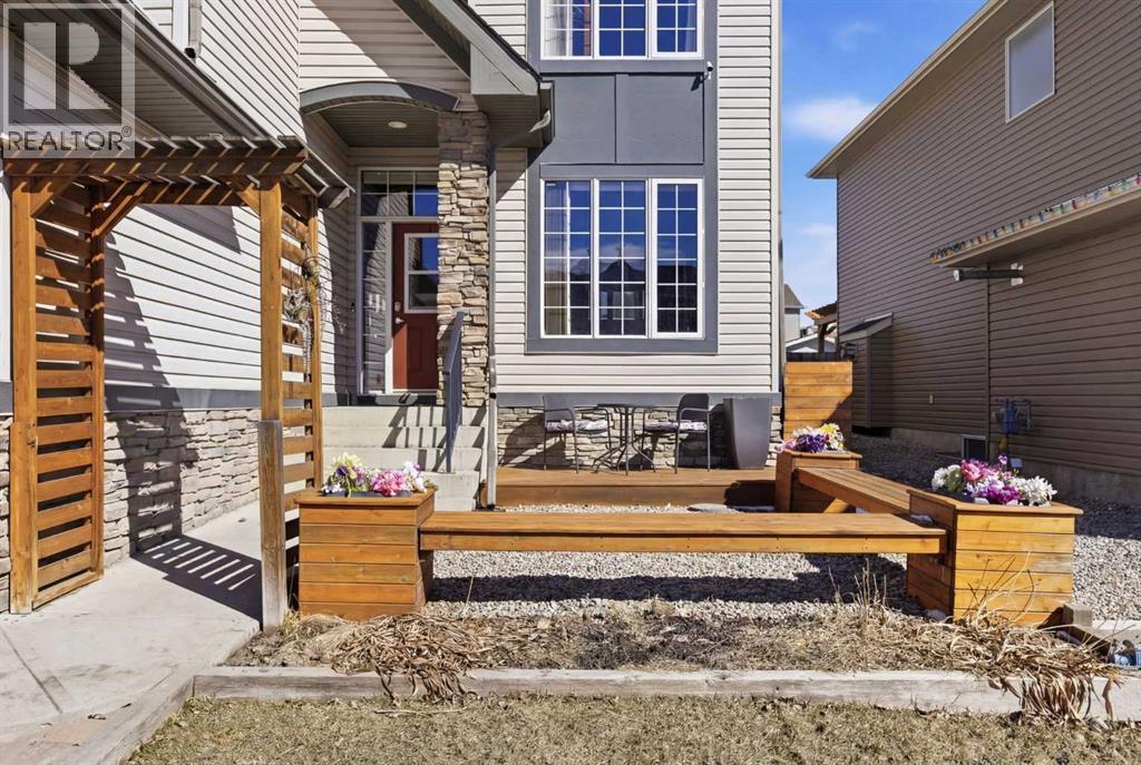 16 Drake Landing Road, Okotoks, Alberta  T1S 2M2 - Photo 2 - A2299793