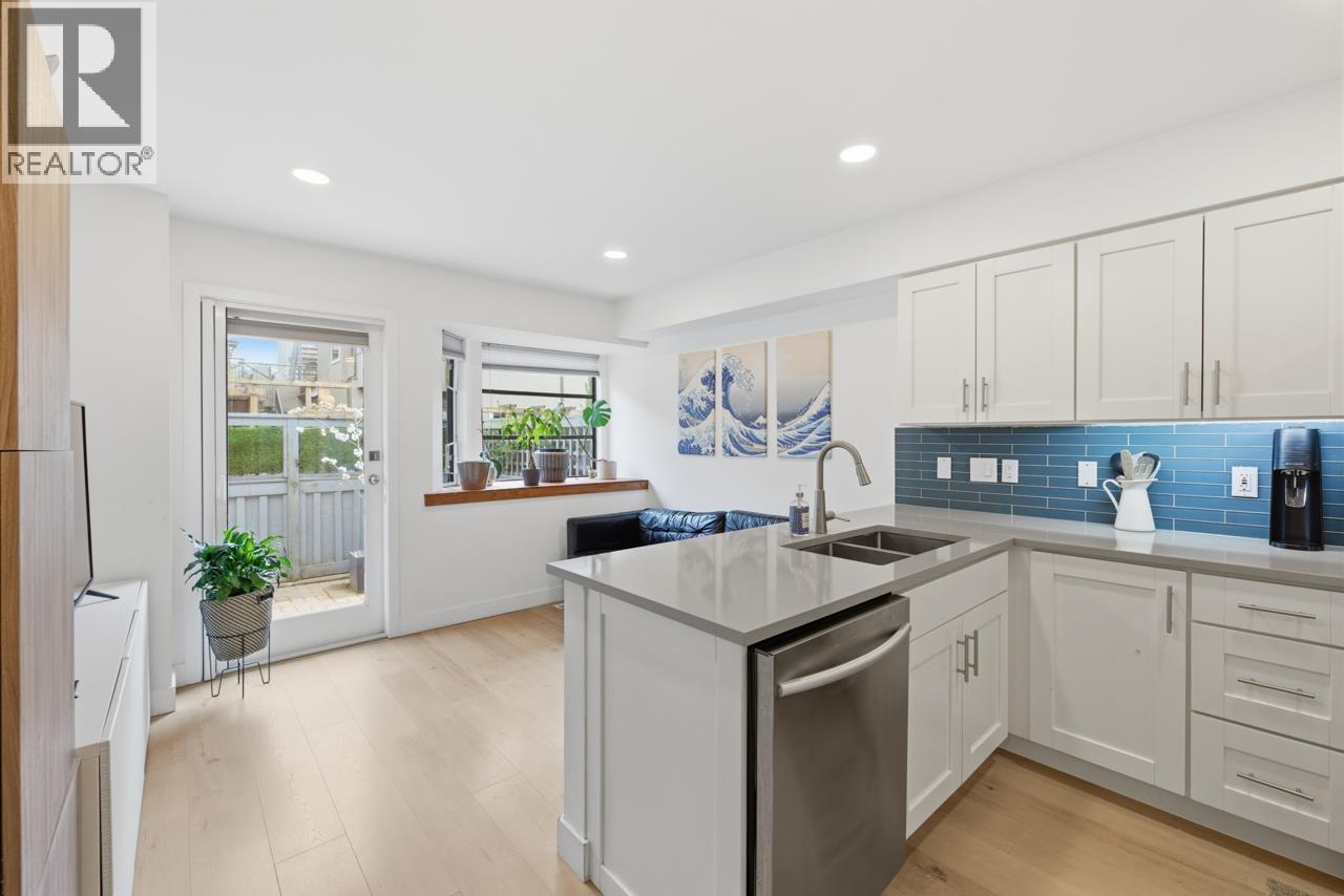 10 2118 Eastern Avenue, North Vancouver, British Columbia  V7L 3G3 - Photo 6 - R3105771