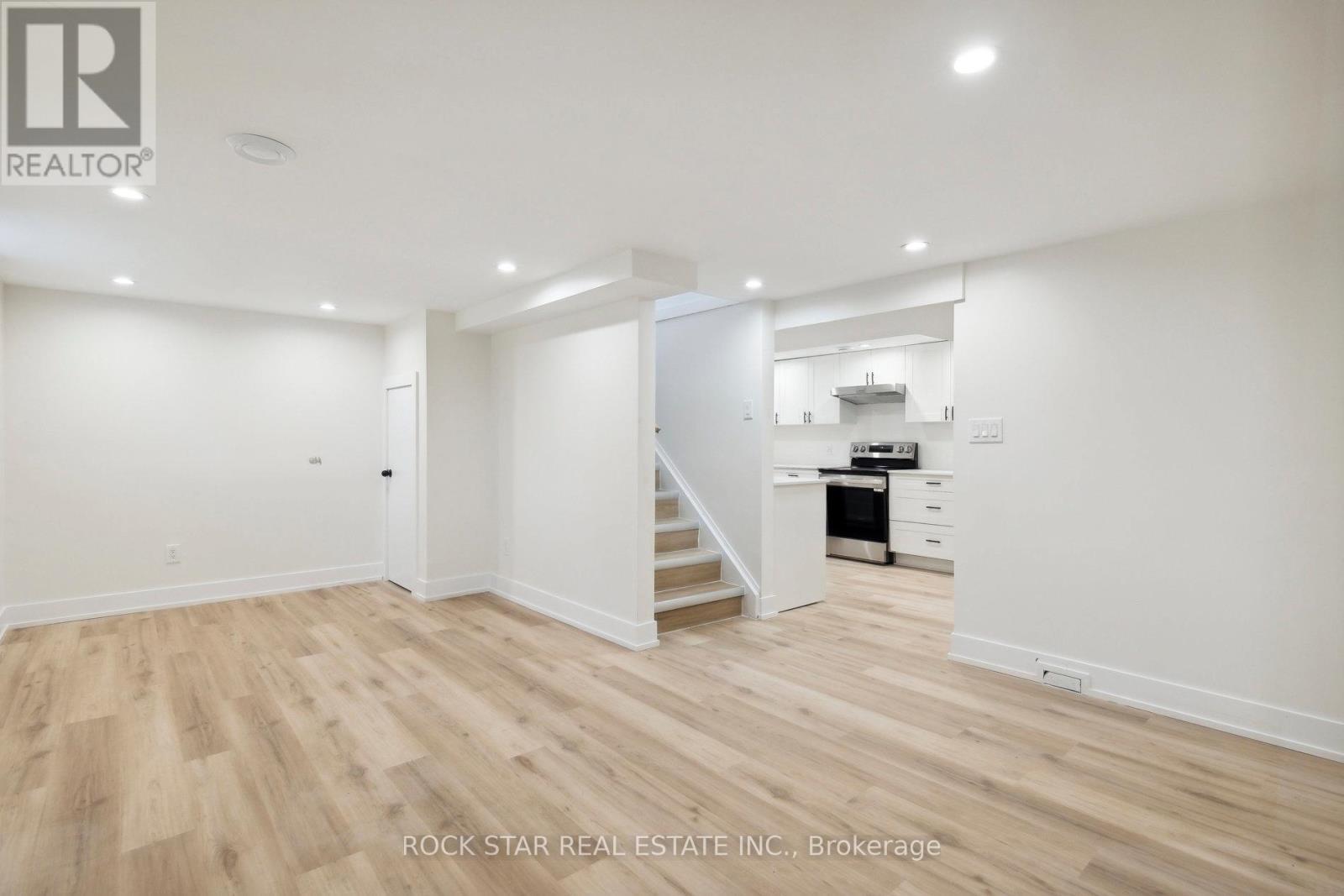 Lower - 87 Leaside Drive, St. Catharines, Ontario  L2M 4G7 - Photo 2 - X12996470