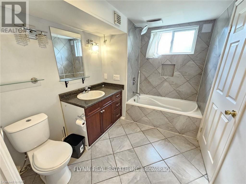 2 - 99 Golden Boulevard, Welland, Ontario  L3B 1H8 - Photo 10 - X12996494