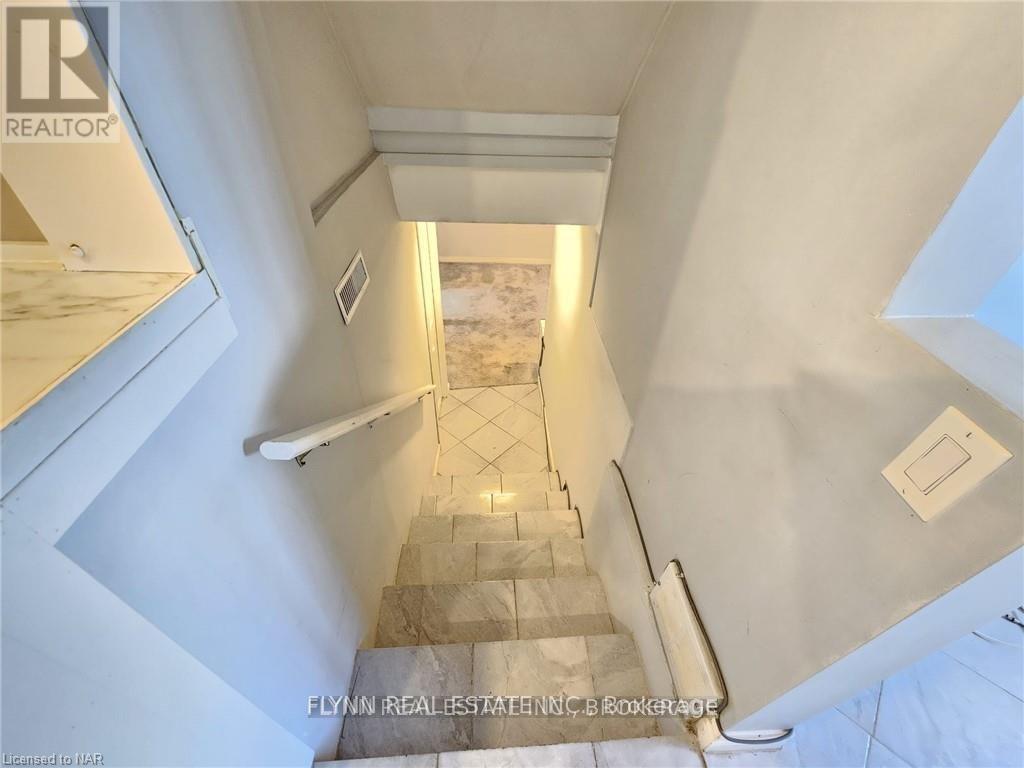 2 - 99 Golden Boulevard, Welland, Ontario  L3B 1H8 - Photo 6 - X12996494