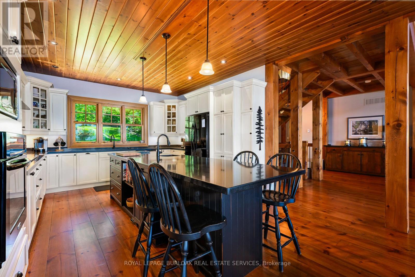 990 Haskett's Drive, Georgian Bay (Baxter), Ontario  L0K 1S0 - Photo 21 - X12996524