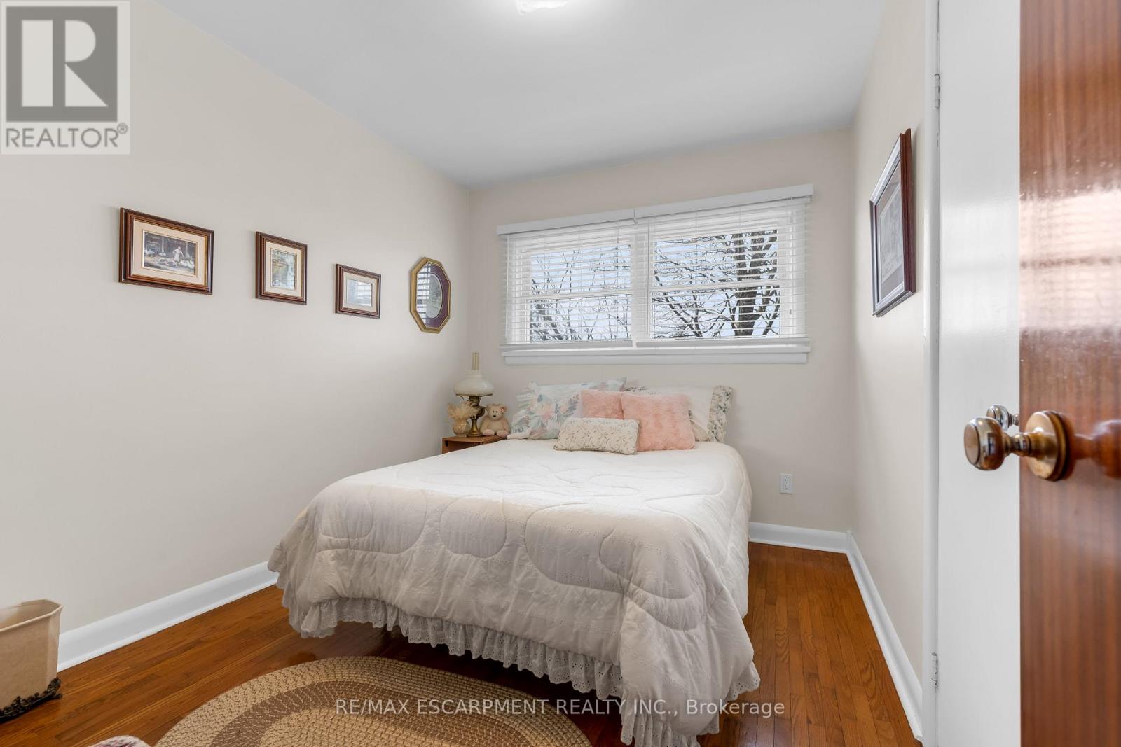 609 Green Mountain Road E, Hamilton, Ontario  L8J 2Z7 - Photo 11 - X12996594