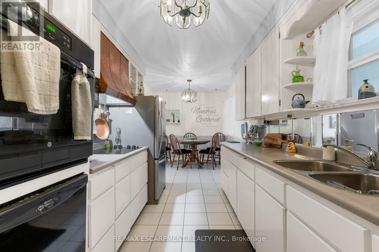 609 Green Mountain Road E, Hamilton, Ontario  L8J 2Z7 - Photo 8 - X12996594