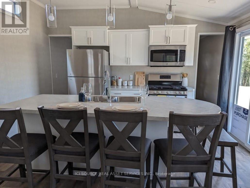 Lkr036 - 1047 Bonnie Lake Camp Road, Bracebridge, Ontario  P1L 1W9 - Photo 4 - X12996612