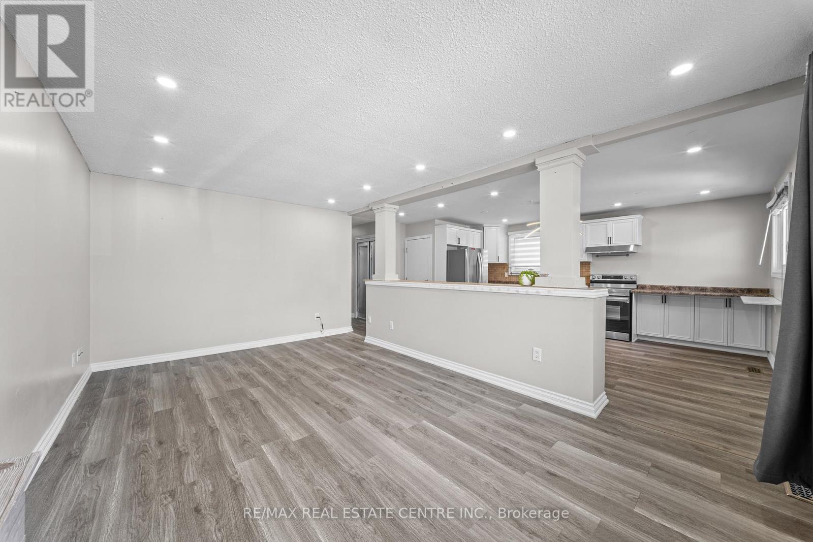 35 Folkestone Avenue, Hamilton, Ontario  L8V 4M9 - Photo 12 - X12996748