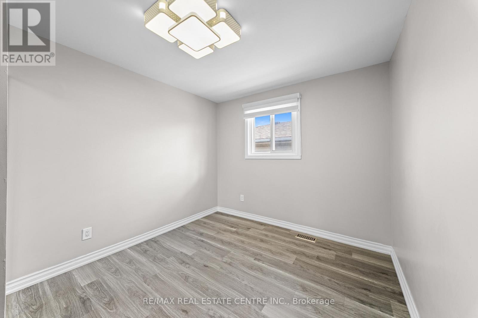 35 Folkestone Avenue, Hamilton, Ontario  L8V 4M9 - Photo 28 - X12996748