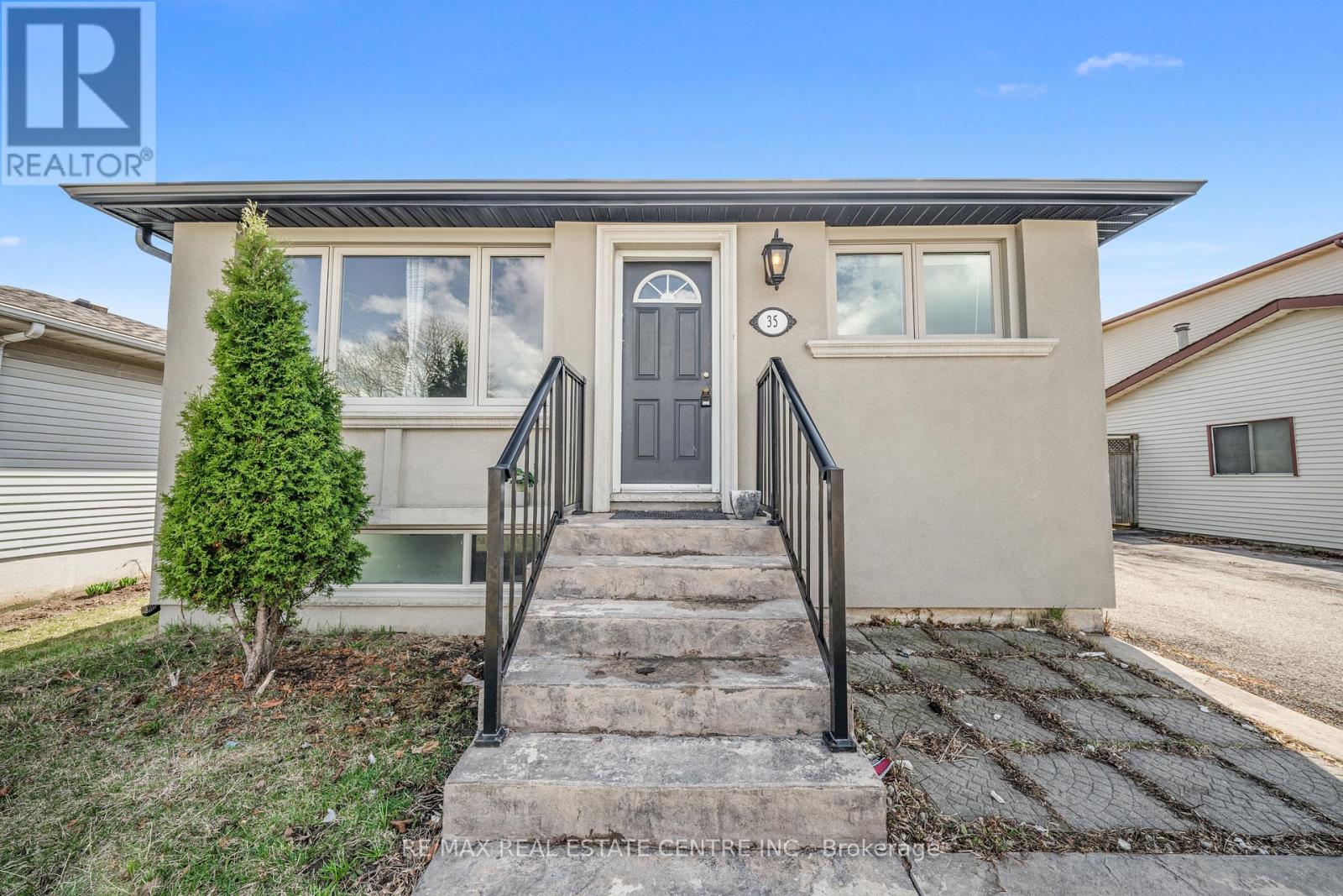 35 Folkestone Avenue, Hamilton, Ontario  L8V 4M9 - Photo 6 - X12996748