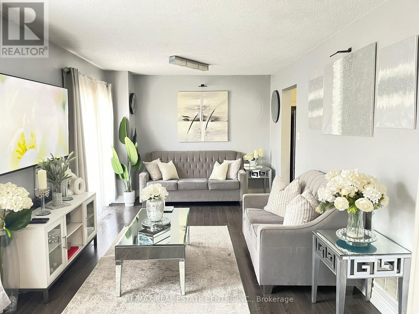 130 WRIGHT CRESCENT, Ajax, Ontario