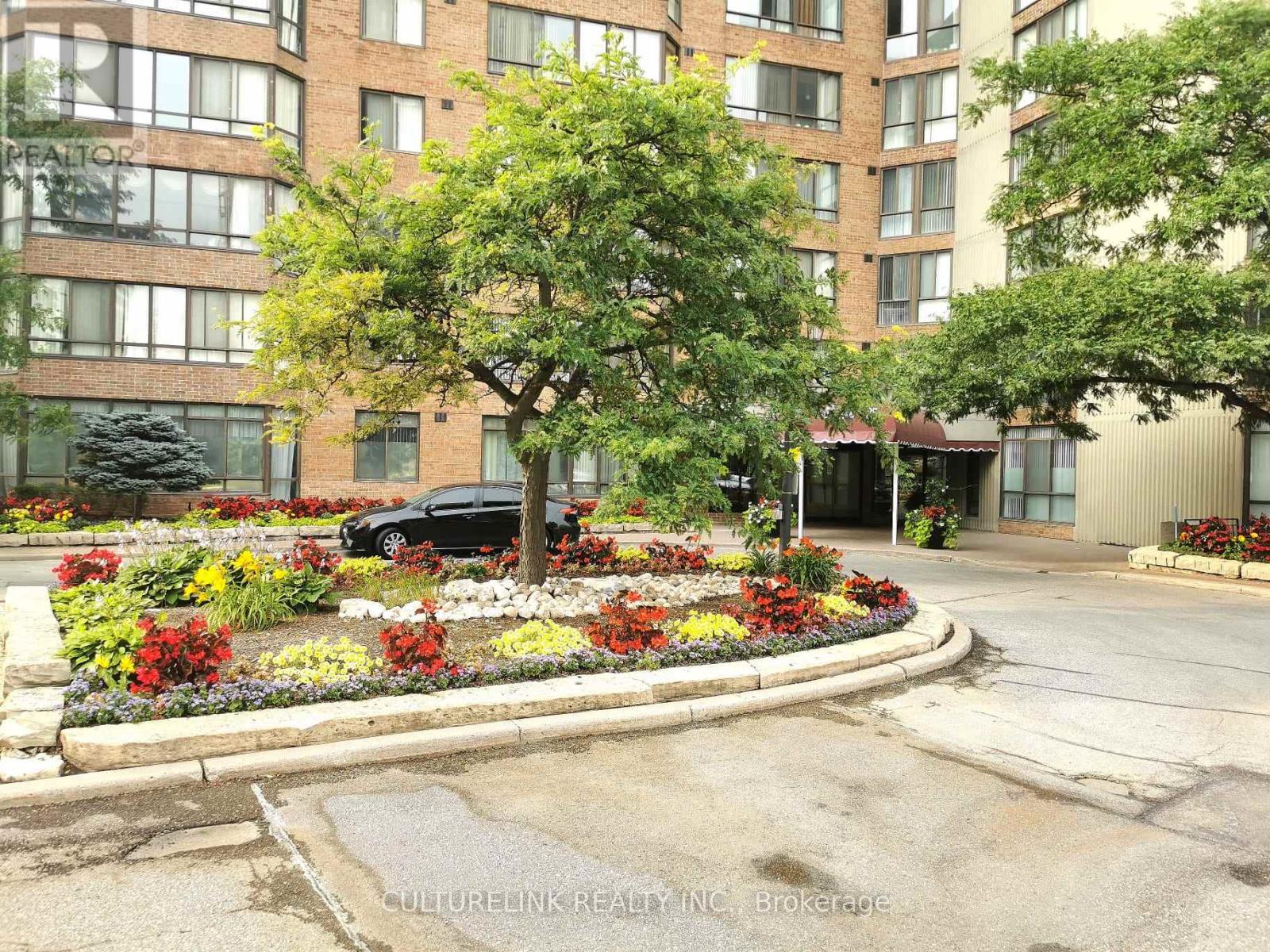 135 - 25 Bamburgh Circle, Toronto, Ontario  M1W 3W2 - Photo 2 - E12984406
