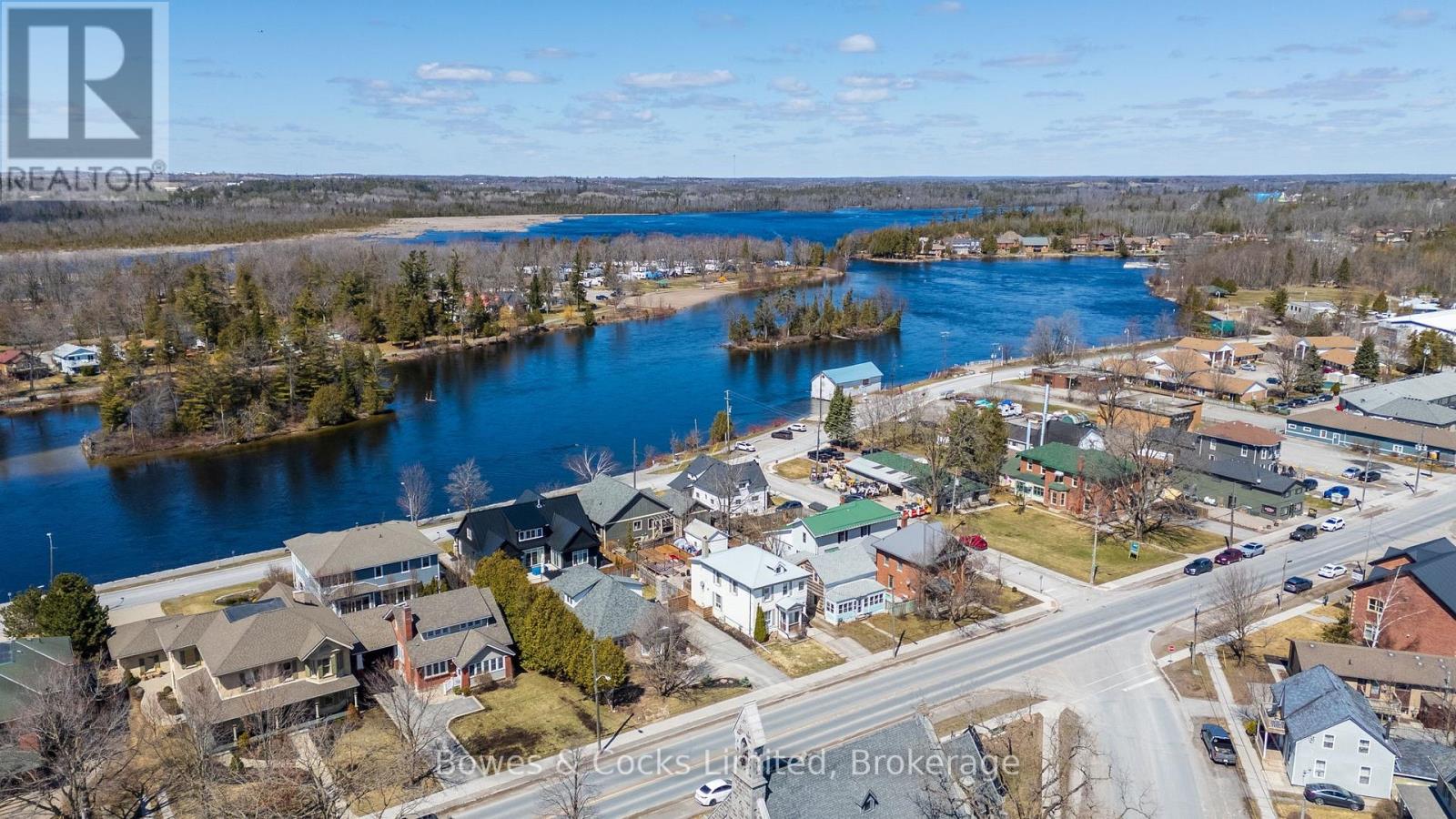 82 Queen Street, Selwyn, Ontario  K0L 2H0 - Photo 2 - X12994740