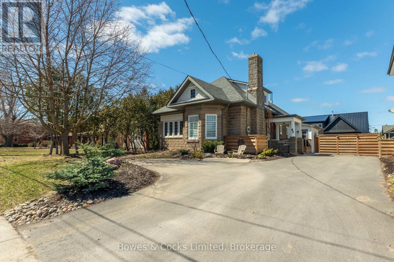 82 Queen Street, Selwyn, Ontario  K0L 2H0 - Photo 5 - X12994740