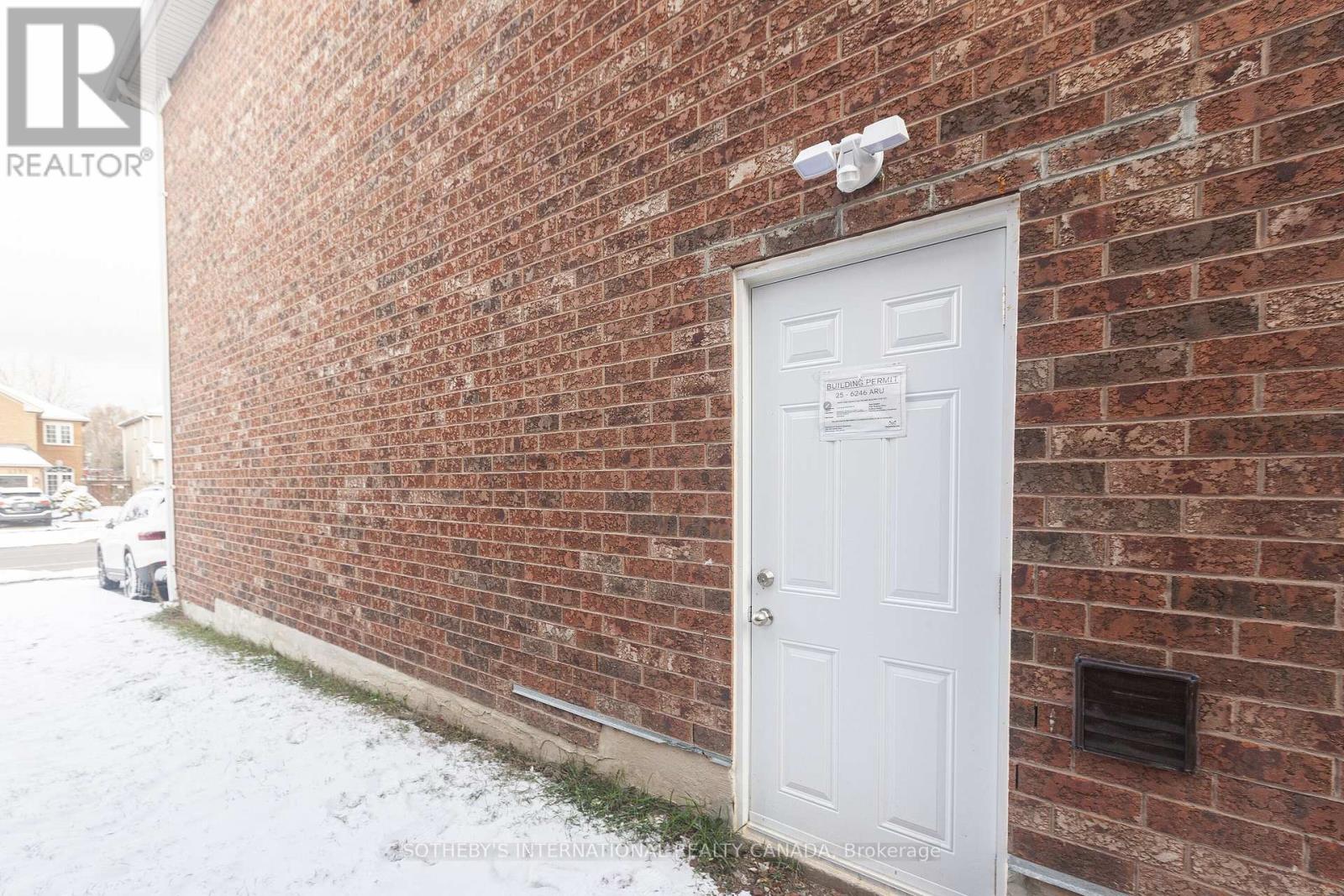 Basement - 1182 Blueheron Boulevard, Mississauga, Ontario L5V 2E1 - Photo 2 - W12707346