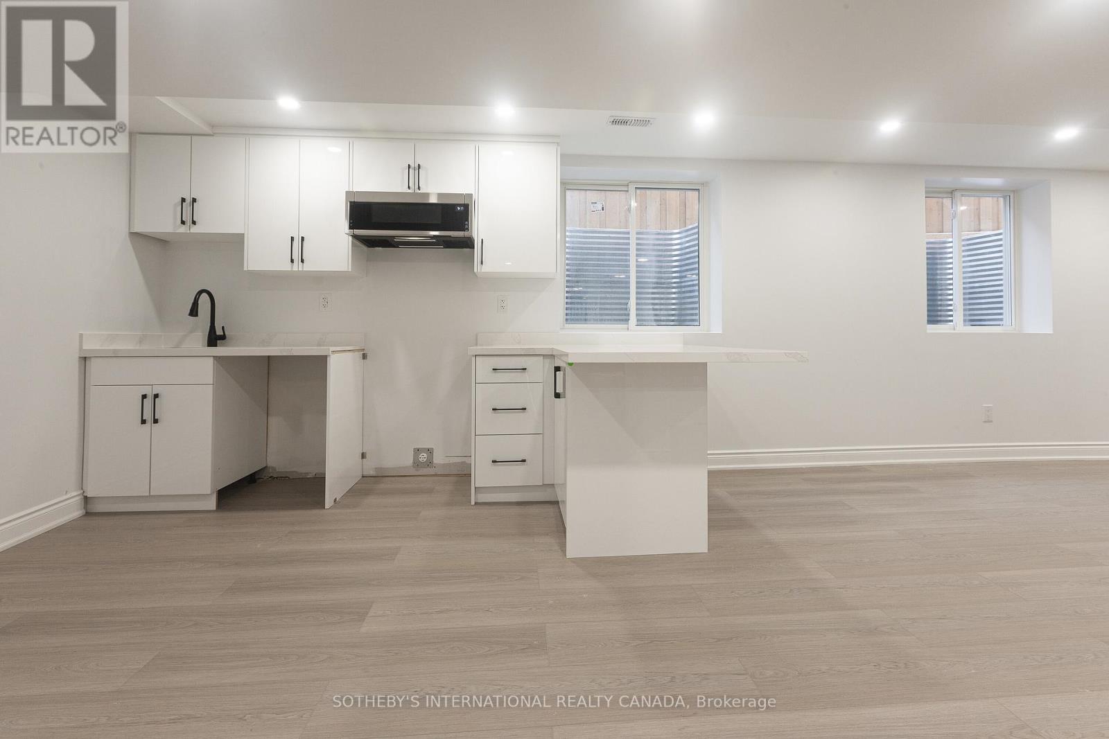 Basement - 1182 Blueheron Boulevard, Mississauga, Ontario L5V 2E1 - Photo 3 - W12707346