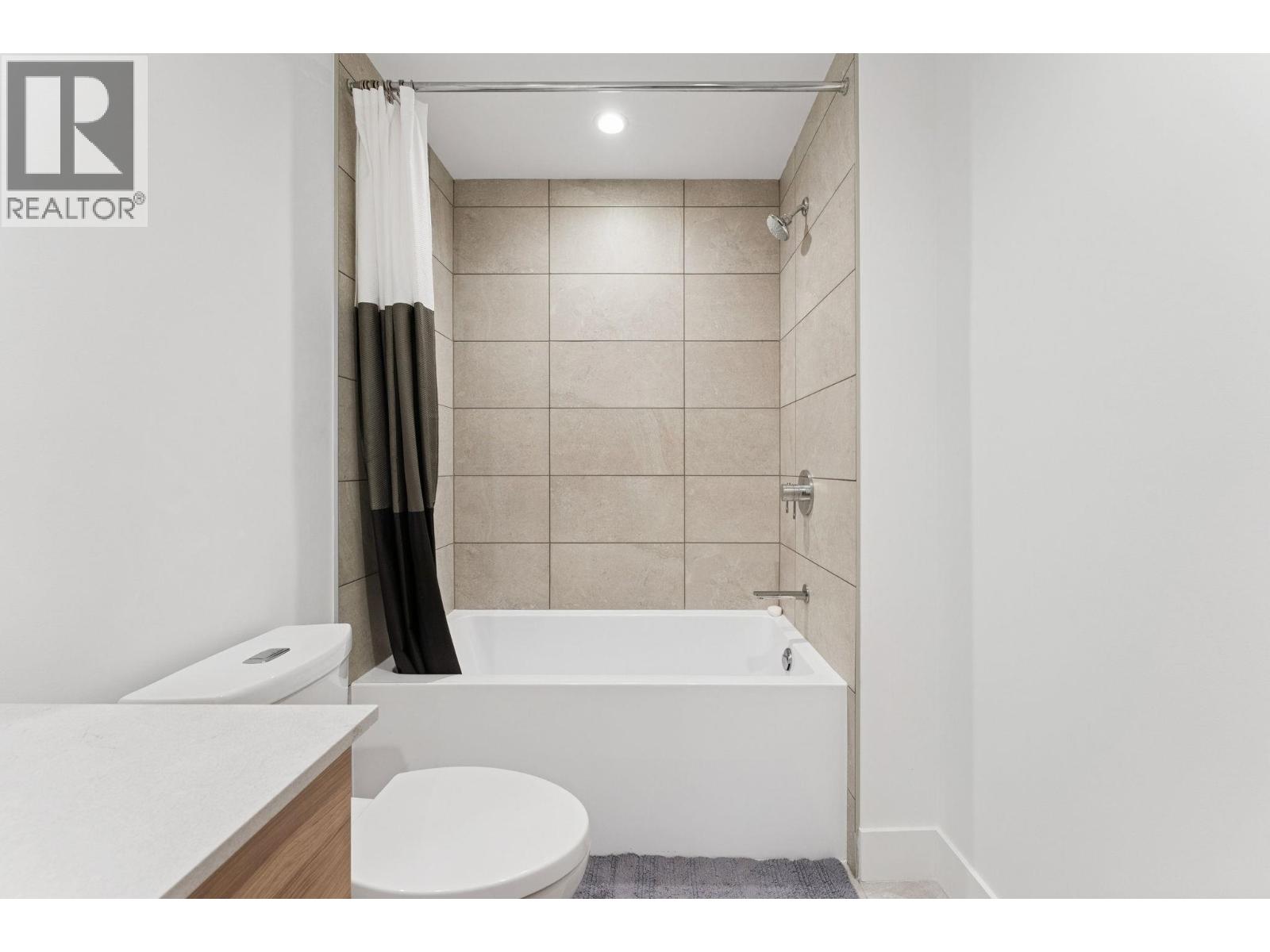 208 2375 Emery Court, North Vancouver, British Columbia  V7J 0E8 - Photo 15 - R3111094