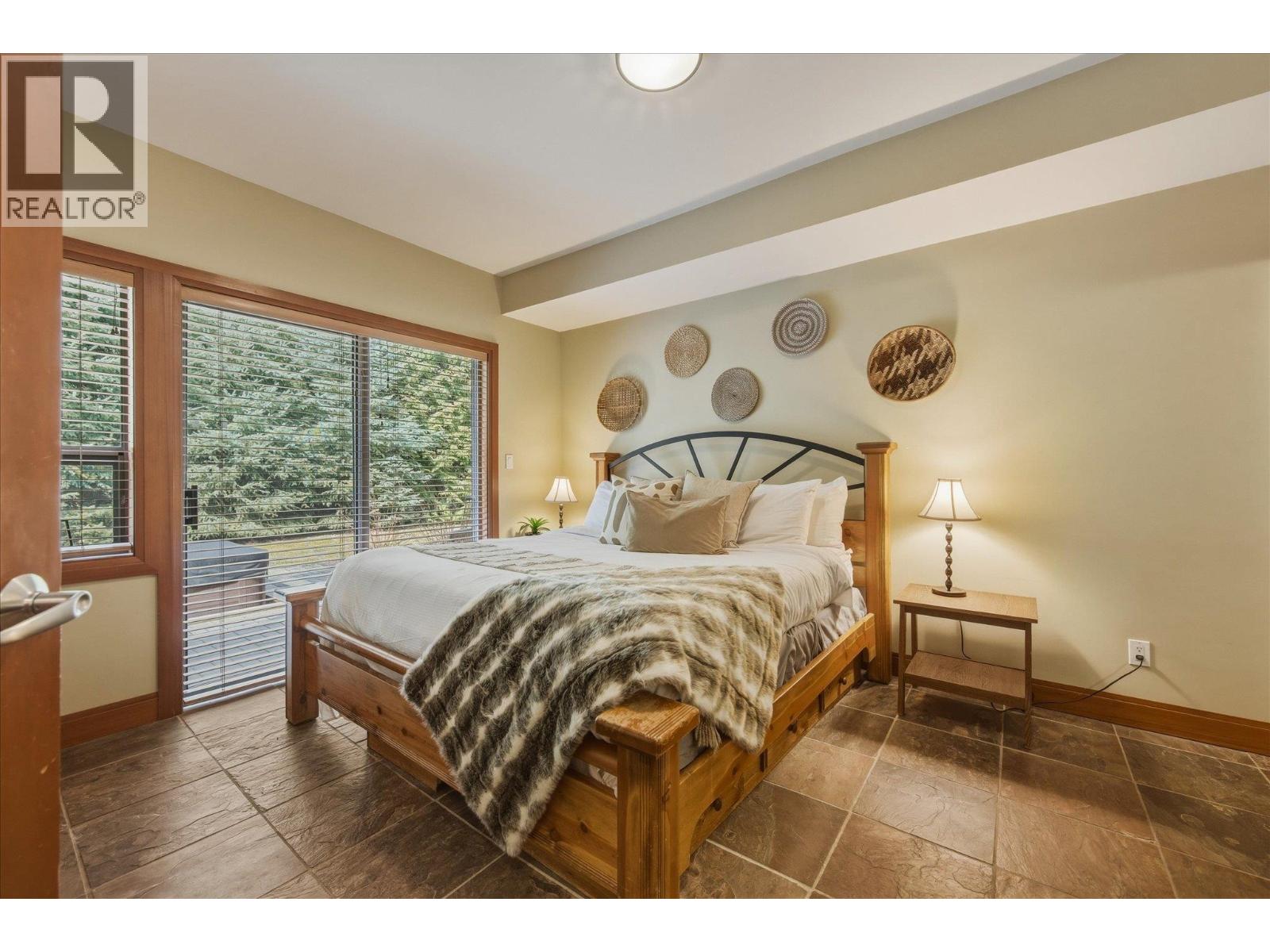 4827 Casabella Crescent, Whistler, British Columbia  V8E 0Z4 - Photo 15 - R3111098