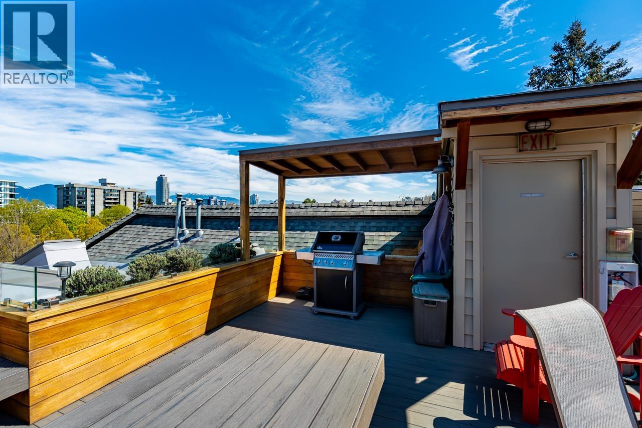 207 1811 W 16th Avenue, Vancouver, British Columbia  V6J 2M3 - Photo 27 - R3111101