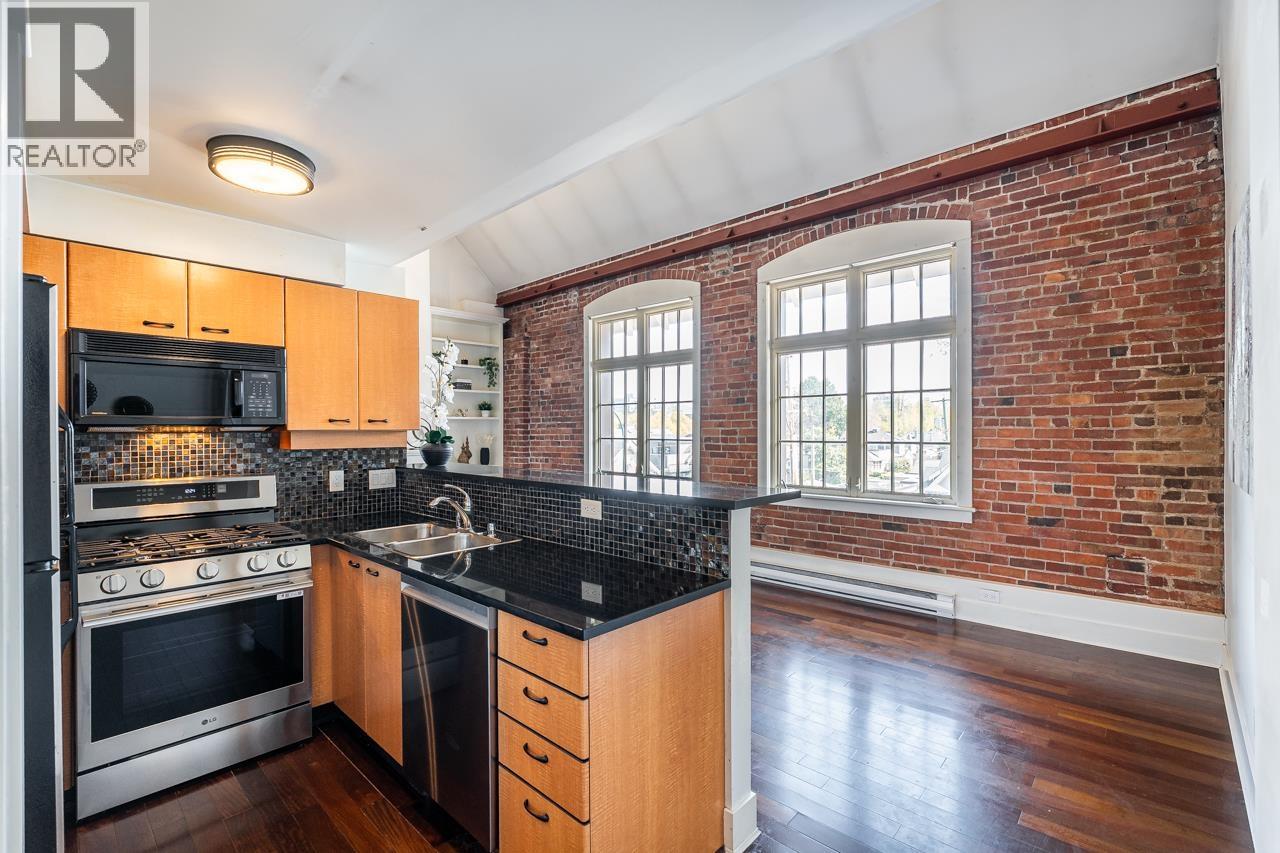 207 1811 W 16th Avenue, Vancouver, British Columbia  V6J 2M3 - Photo 7 - R3111101