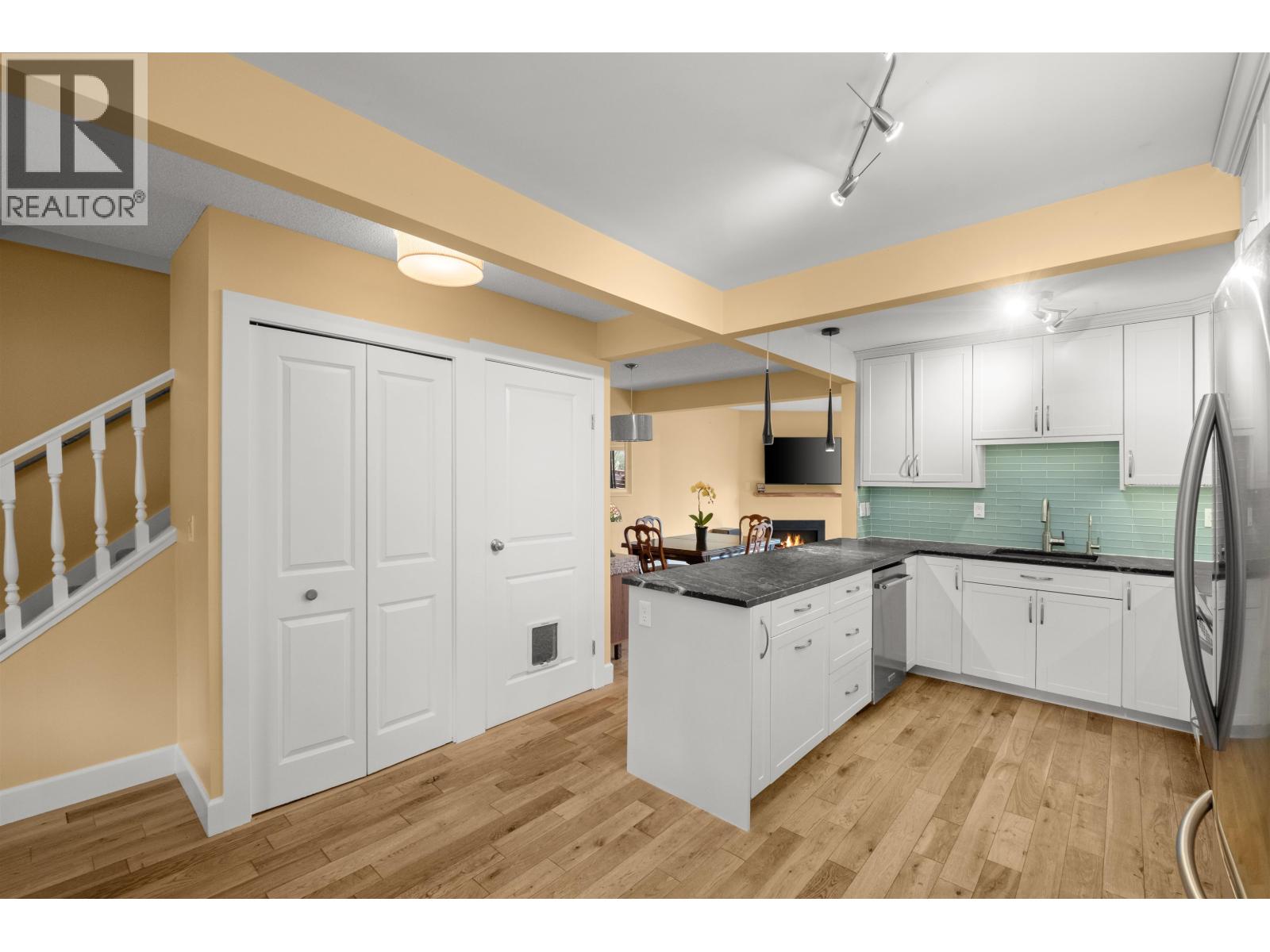 81 1930 Cedar Village Crescent, North Vancouver, British Columbia  V7J 3M5 - Photo 12 - R3111115