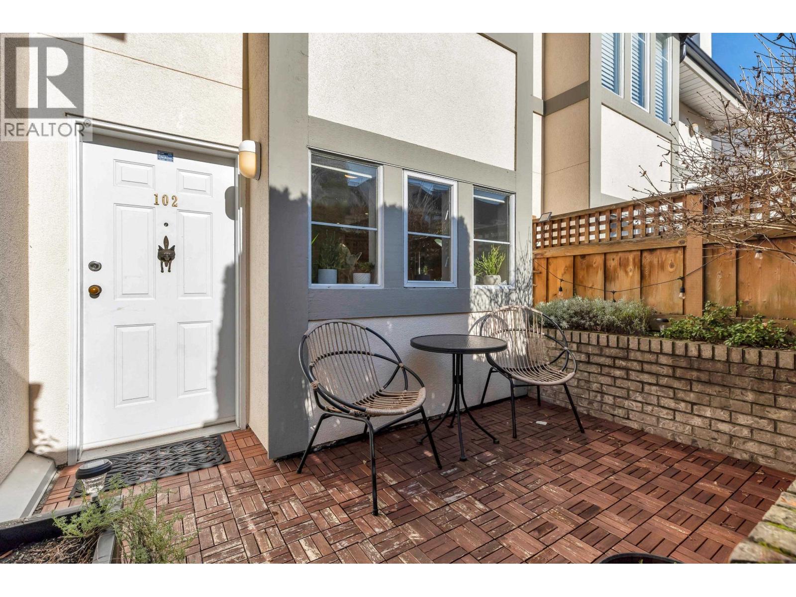 102 245 W 15th Street, North Vancouver, British Columbia  V7M 1S3 - Photo 11 - R3111123