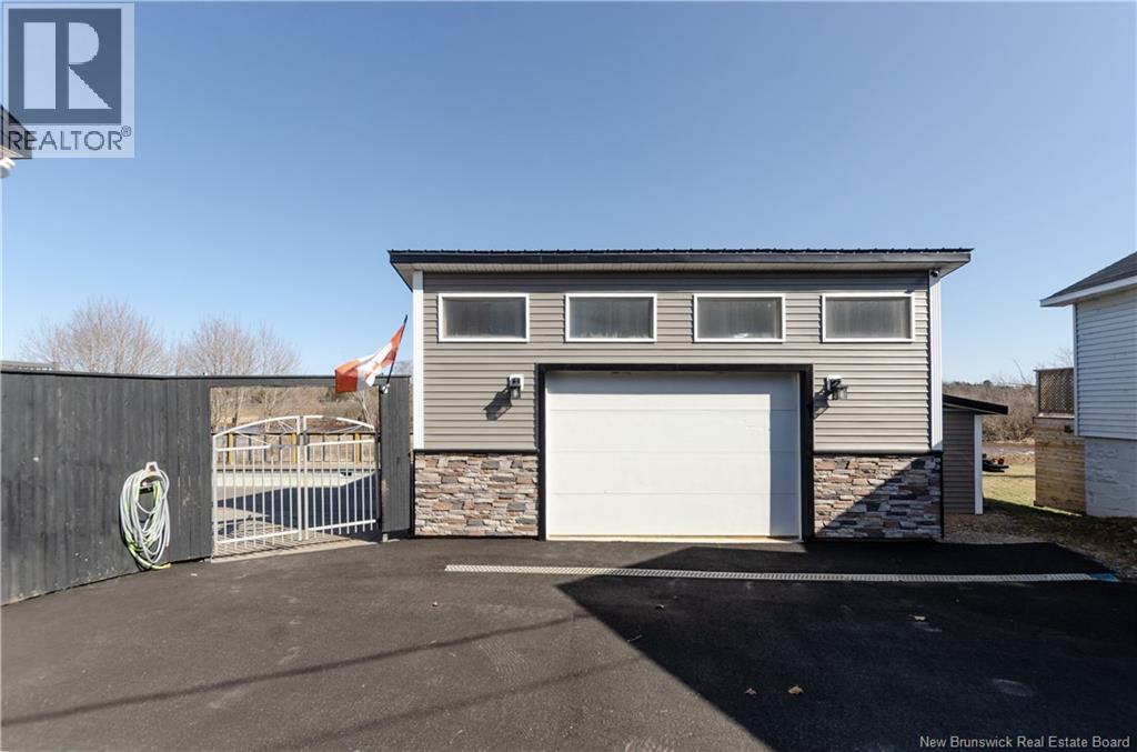 110 Old Post Road, Petitcodiac, New Brunswick  E4Z 4P1 - Photo 2 - NB133137