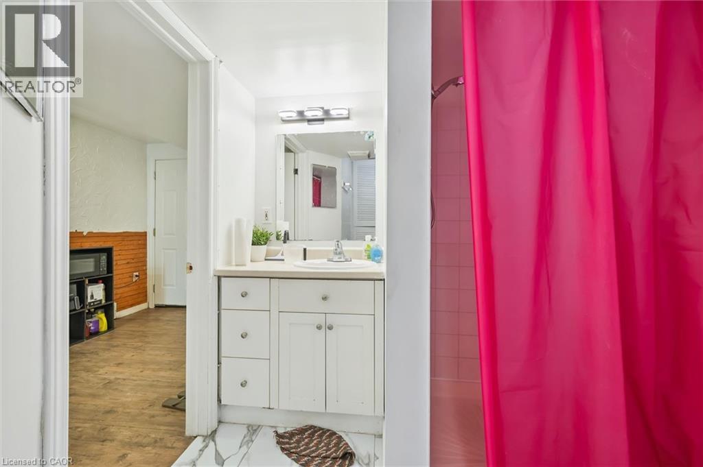 235 Cedarbrae Avenue Unit# B, Waterloo, Ontario N2L 4S8 - Photo 29 - 40819990