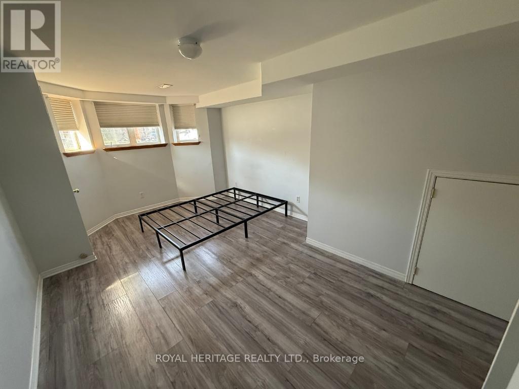 27 Wetherburn Drive, Whitby, Ontario  L1P 1M7 - Photo 10 - E12996894