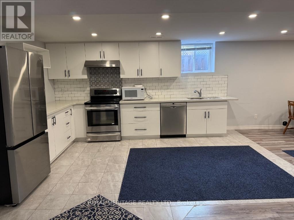 27 Wetherburn Drive, Whitby, Ontario  L1P 1M7 - Photo 3 - E12996894