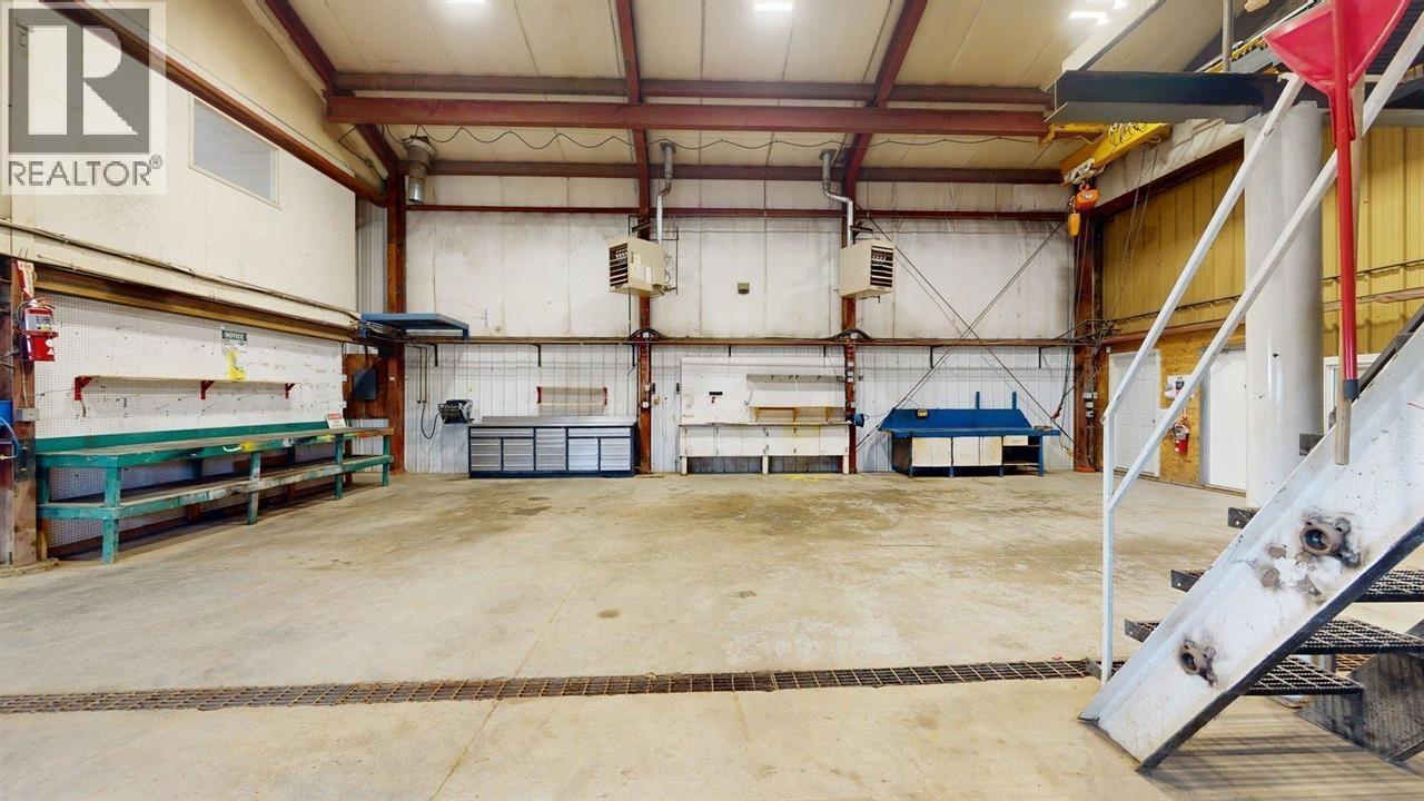 11927 242 Road, Fort St. John, British Columbia  V1J 4M7 - Photo 12 - C8077813