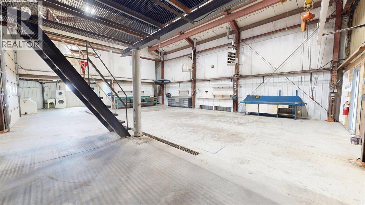 11927 242 Road, Fort St. John, British Columbia  V1J 4M7 - Photo 14 - C8077813