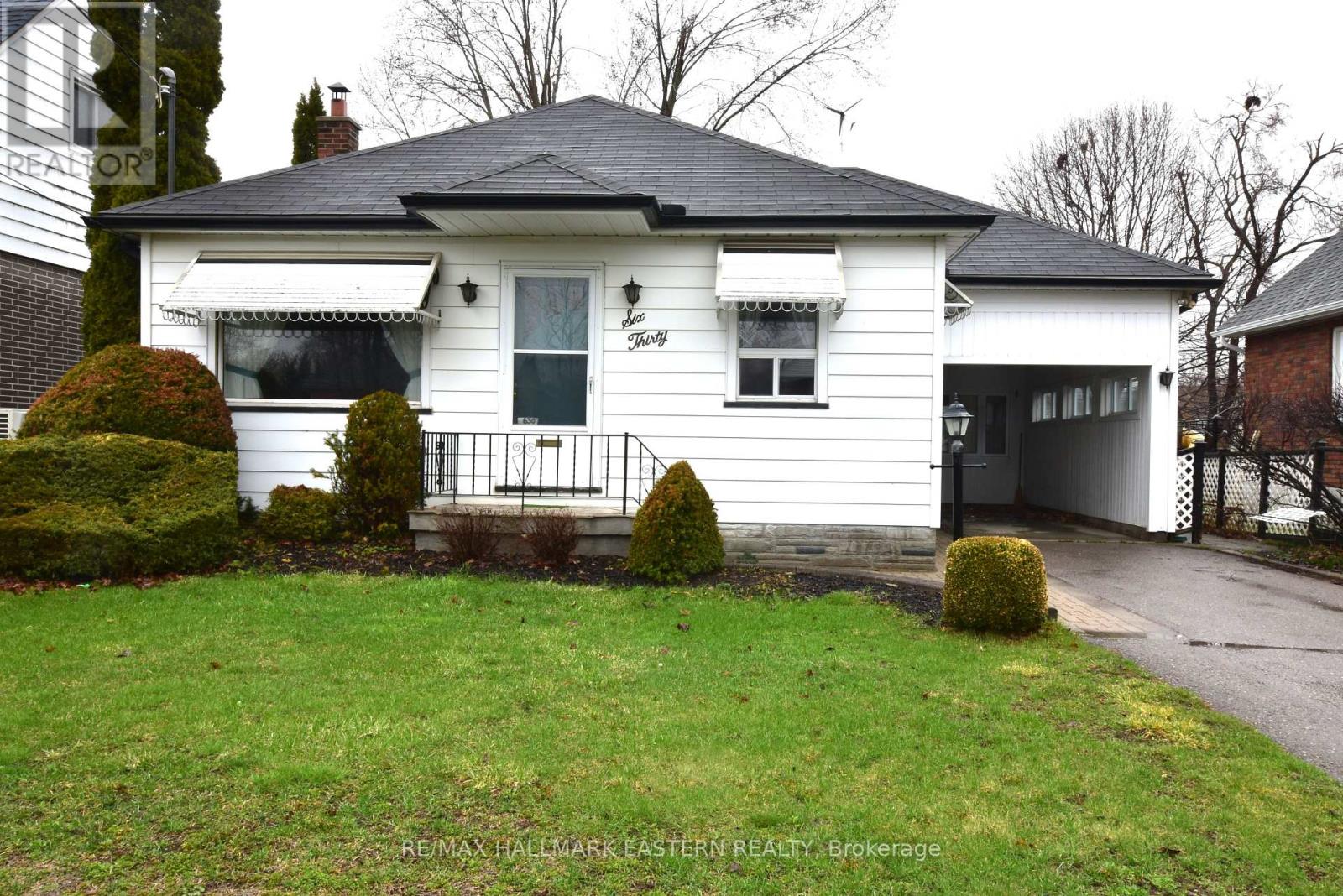 630 Cameron Street, Peterborough, Ontario  K9J 3Z8 - Photo 2 - X12996914