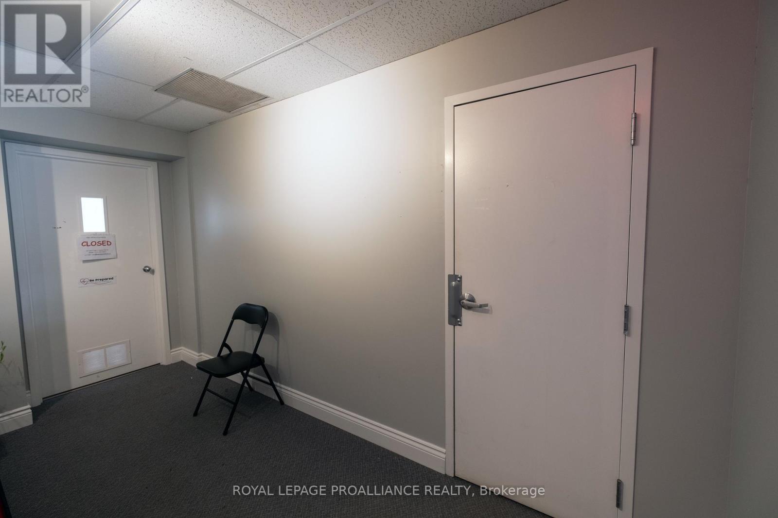 B - 354 Pinnacle Street, Belleville, Ontario  K8N 3B4 - Photo 4 - X12996948