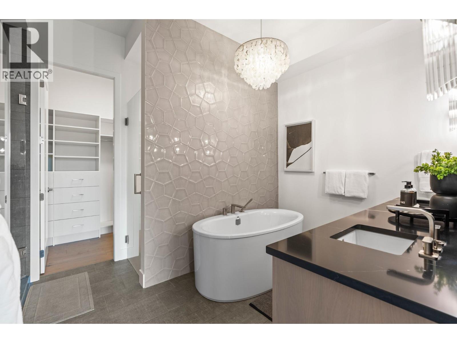 105 Predator Ridge Drive Unit# 22, Vernon, British Columbia  V1H 0A5 - Photo 28 - 10375275