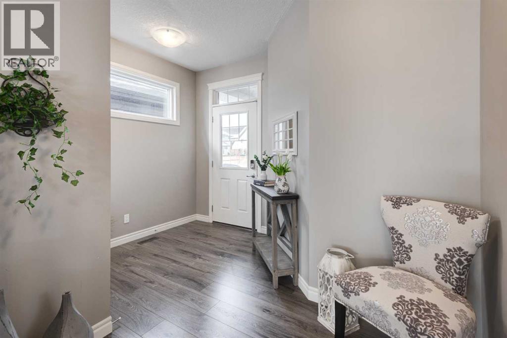 255 Riviera Way, Cochrane, Alberta  T4C 0Z2 - Photo 10 - A2297542