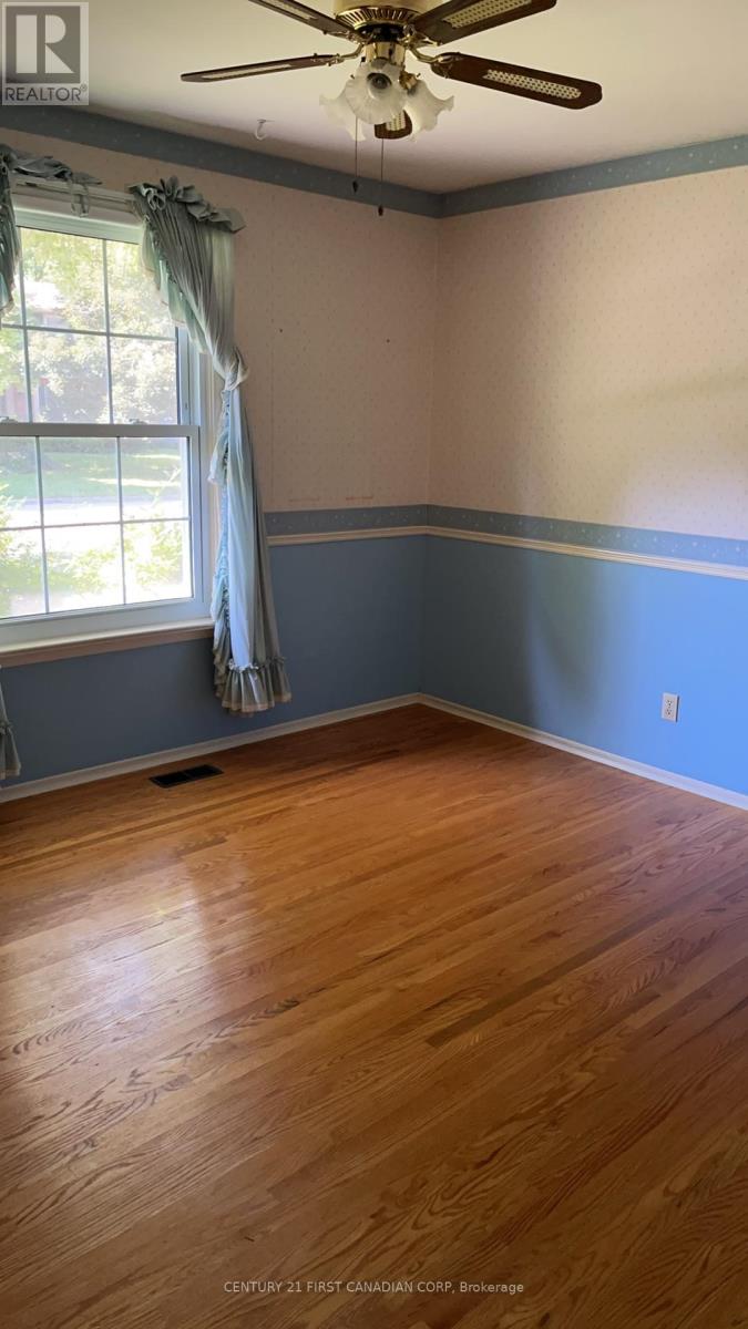 34 Benson Crescent, London North, Ontario  N5X 2B2 - Photo 13 - X12996860