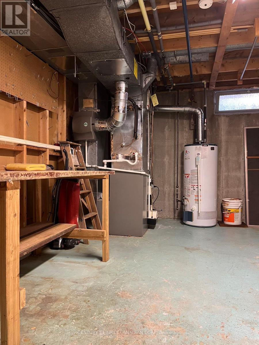 34 Benson Crescent, London North, Ontario  N5X 2B2 - Photo 24 - X12996860