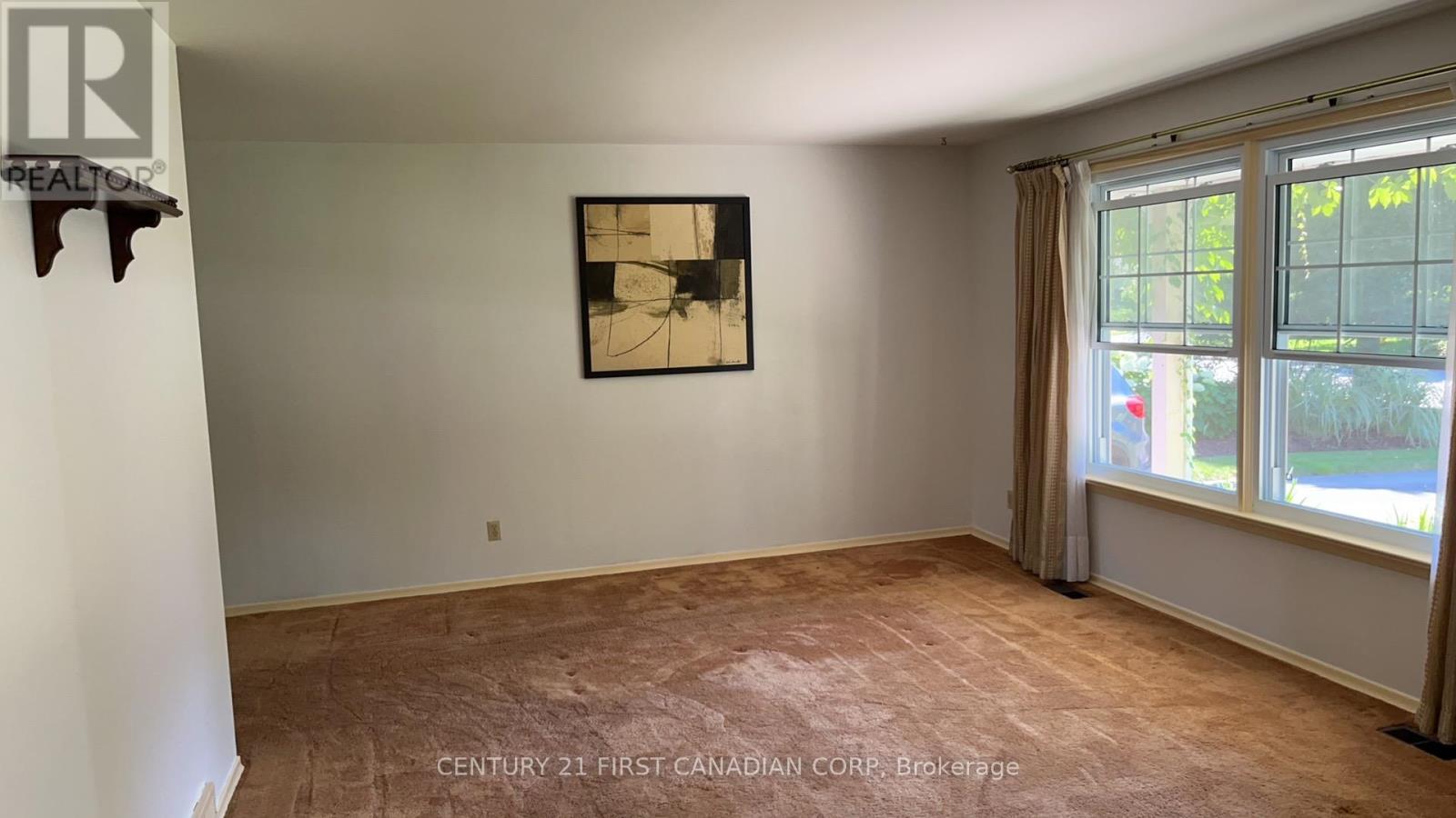 34 Benson Crescent, London North, Ontario  N5X 2B2 - Photo 4 - X12996860