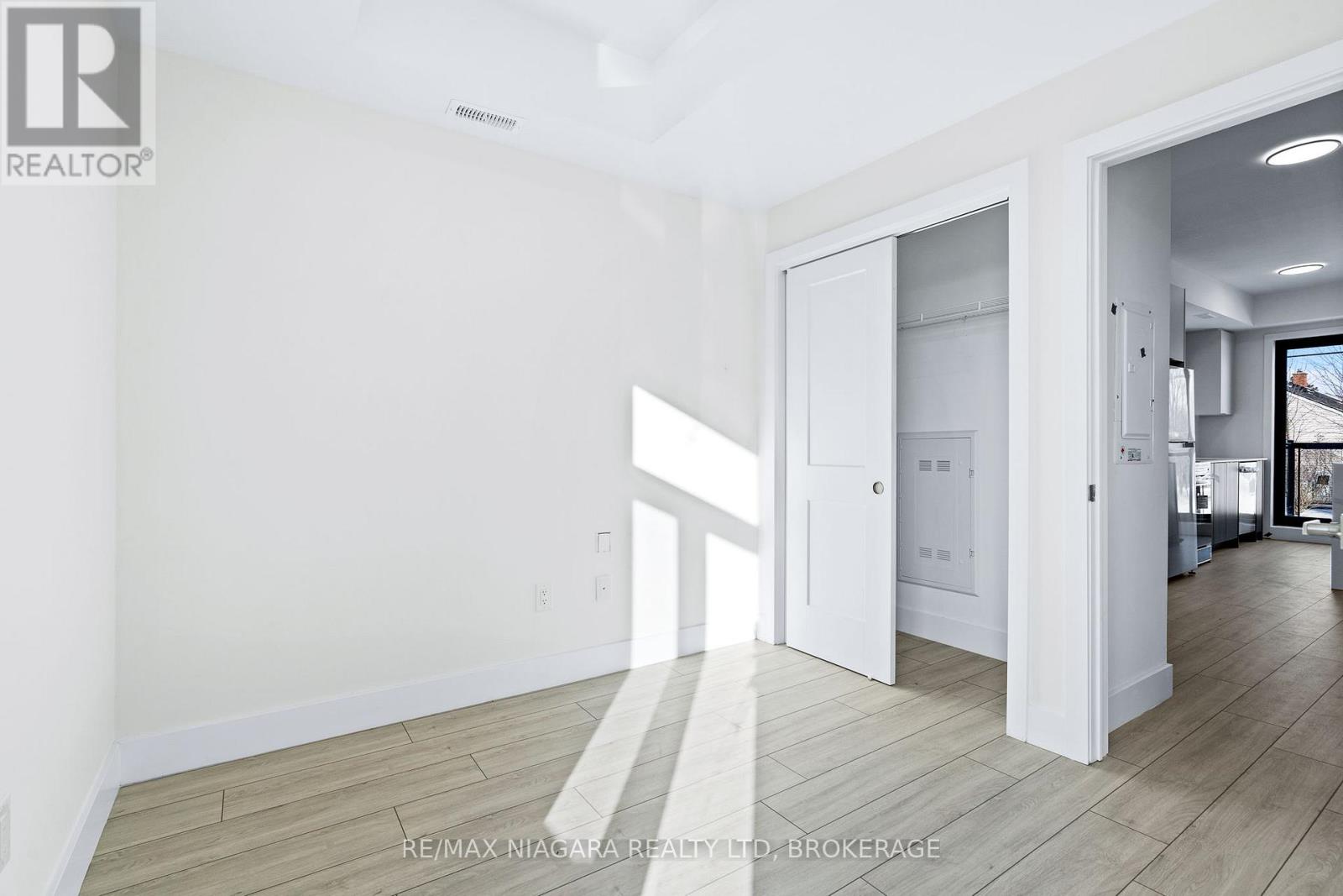 209 - 7277 Wilson Crescent, Niagara Falls, Ontario  L2G 4S5 - Photo 19 - X12894054