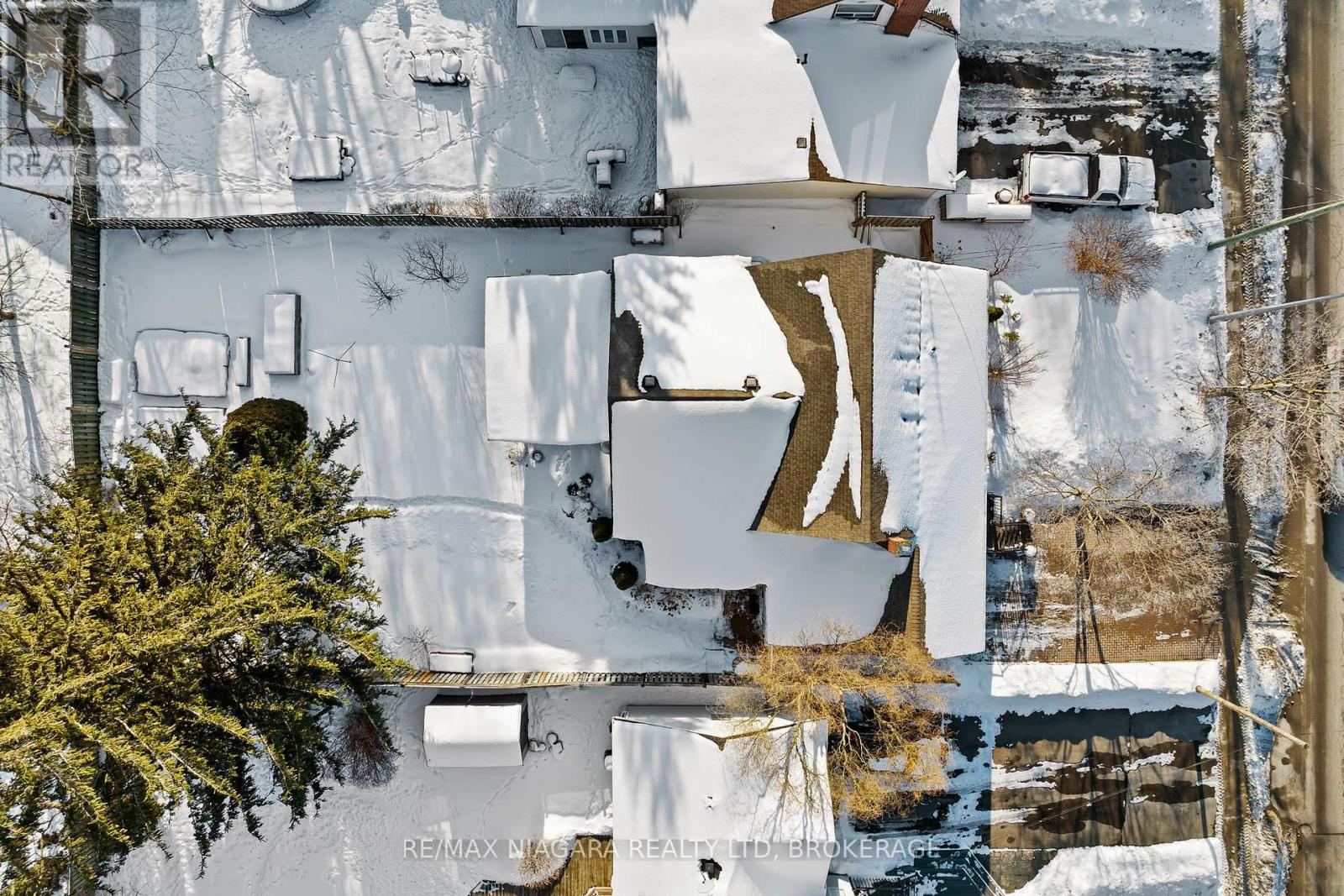 148 Lakeshore Road, St. Catharines, Ontario  L2N 2V1 - Photo 34 - X12986084