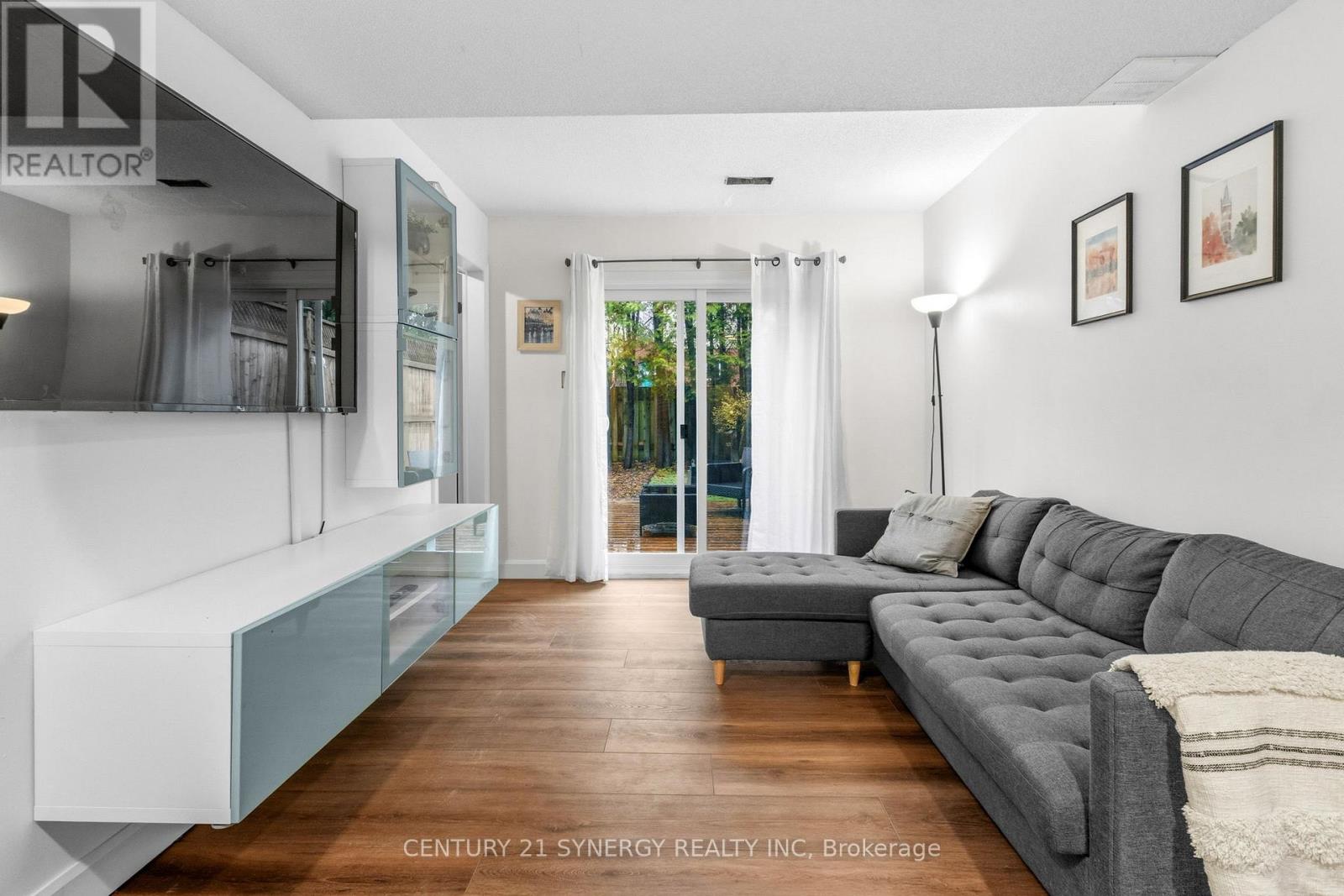 6 Berton Place, Ottawa, Ontario  K2L 3R8 - Photo 7 - X12996824