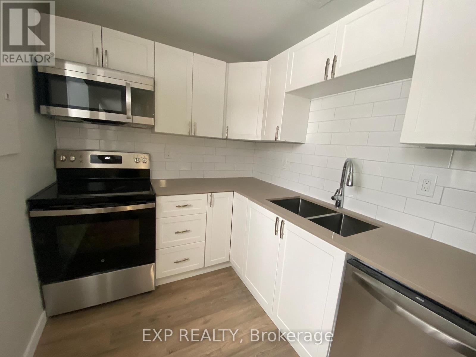 50 Central Avenue W, Brockville, Ontario K6V 4N7 - Photo 11 - X12996878