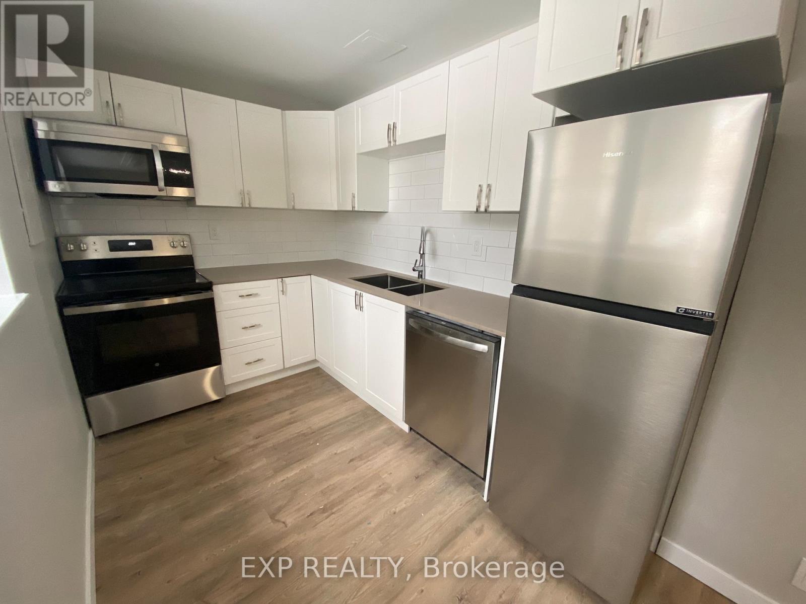 50 Central Avenue W, Brockville, Ontario K6V 4N7 - Photo 9 - X12996878