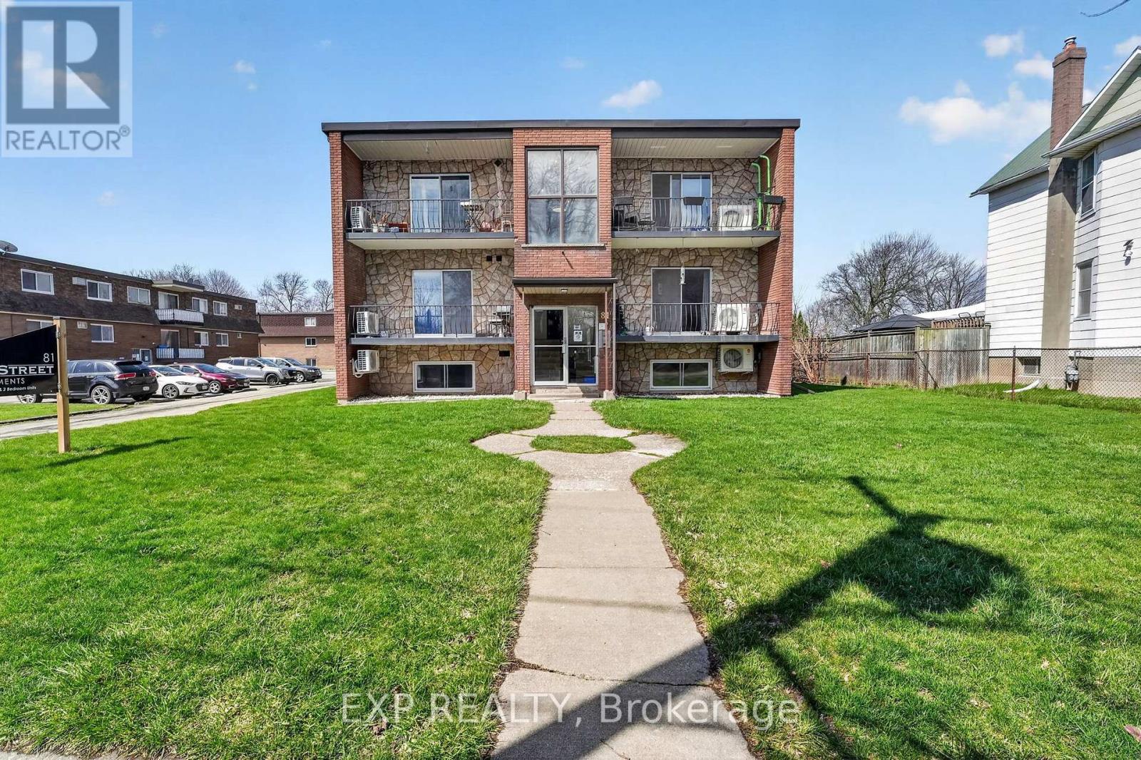 81 Empire Street, Welland, Ontario  L3B 2L3 - Photo 2 - X12996888