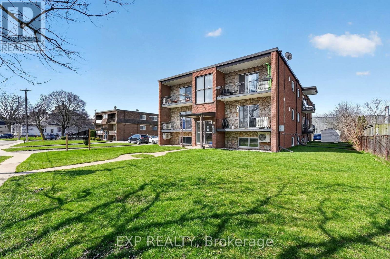 81 Empire Street, Welland, Ontario  L3B 2L3 - Photo 3 - X12996888