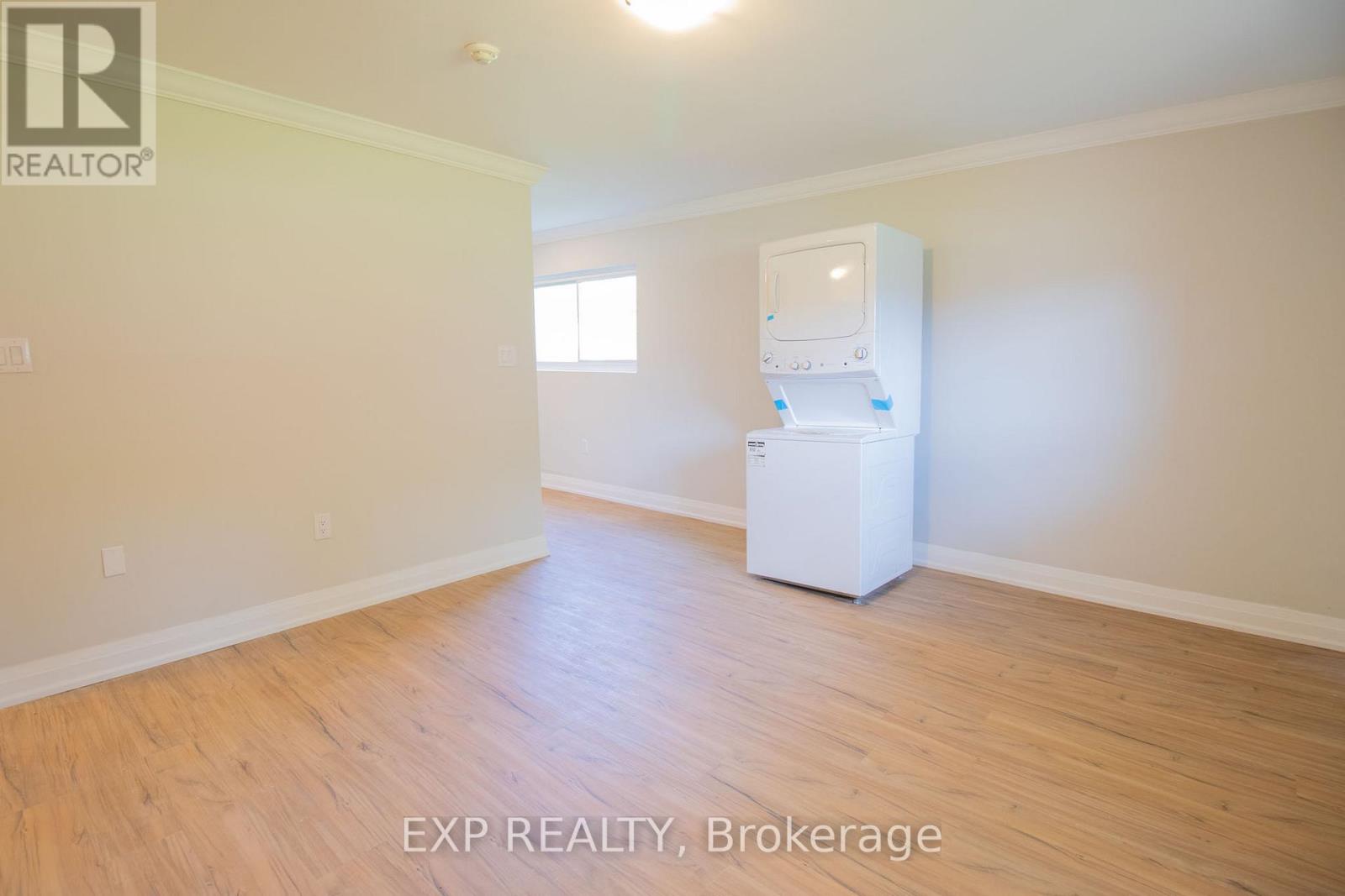 81 Empire Street, Welland, Ontario  L3B 2L3 - Photo 34 - X12996888