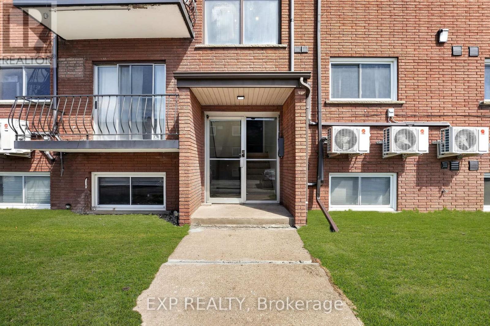 81 Empire Street, Welland, Ontario  L3B 2L3 - Photo 7 - X12996888