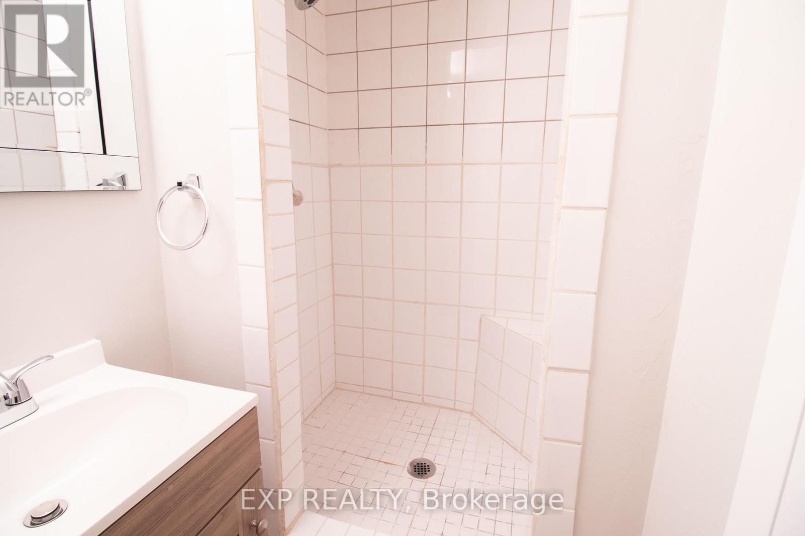 41 Hartzel Road, St. Catharines, Ontario  L2P 1M6 - Photo 23 - X12996896