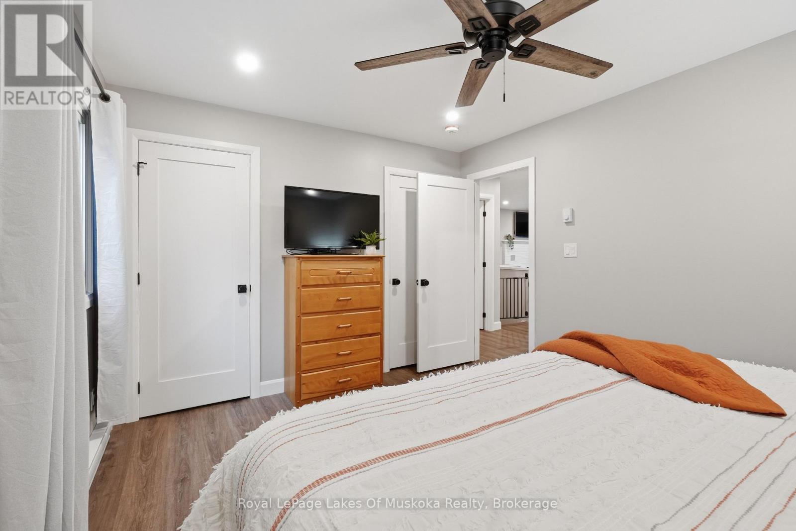 12 Manominee Street, Huntsville, Ontario  P1H 1H2 - Photo 10 - X12996660